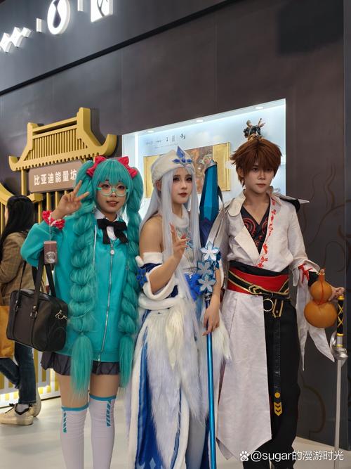 新澳2025今晚特马开奖号码和漫展2女童衣着暴露与漫展小女孩